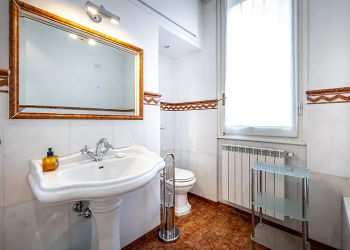 Yid D'azeglio Luxury With Parking Appartamento *