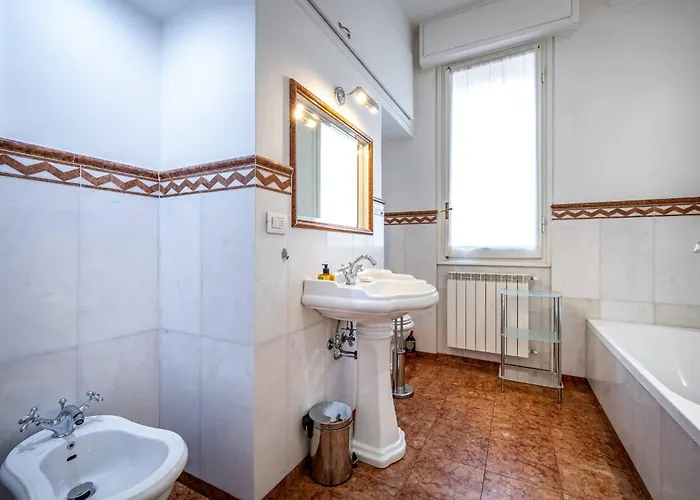 Yid D'azeglio Luxury With Parking Appartamento *