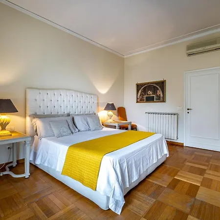 Yid D'azeglio Luxury With Parking Apartman